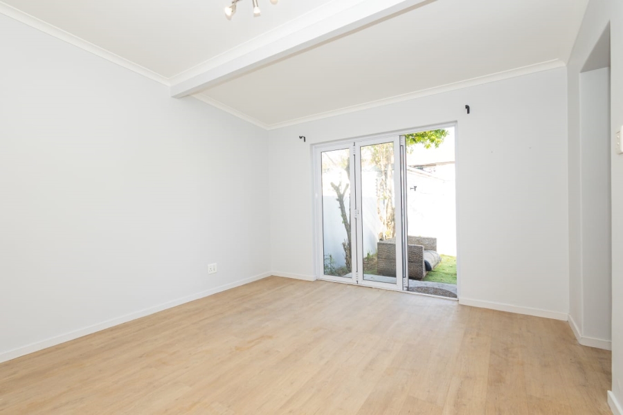 To Let 2 Bedroom Property for Rent in Wynberg Western Cape